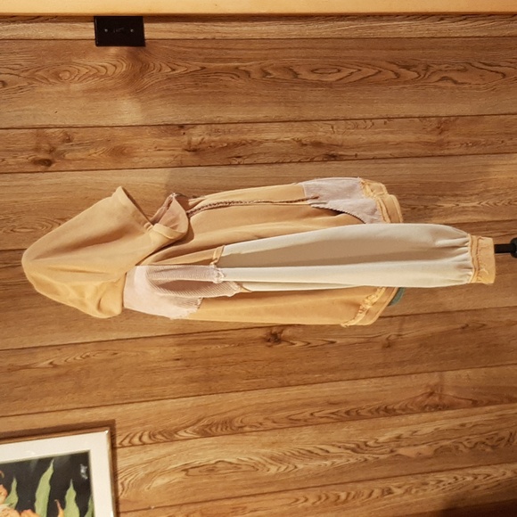 🥮POL Hooded Tan and Cream Zipper Cropped Jacket (Large)🥮 - Picture 5 of 10